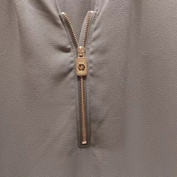 Womens Michael Kors Zip Front Blouse Short Sleeve Olive Green Size Small EUC - Picture 4 of 9
